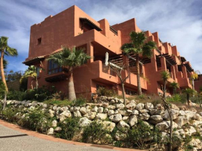 Luxurious Townhouse with sea views, Manilva